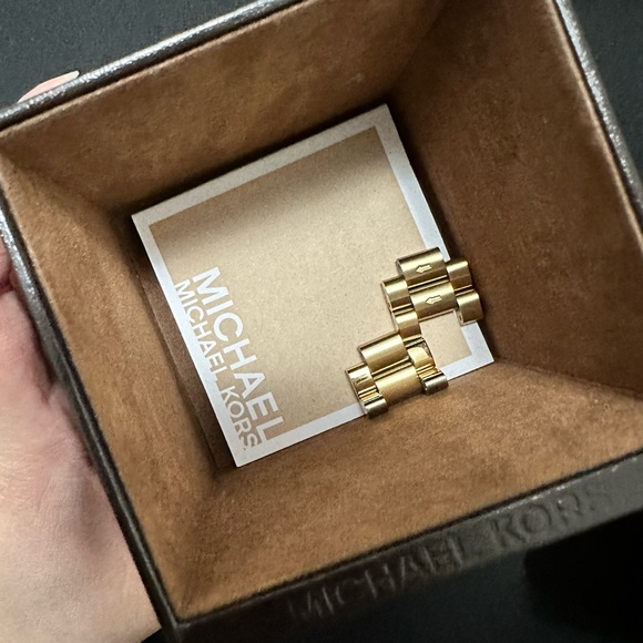 Michael Kors Watch women’s or unisex - Picture 10 of 13